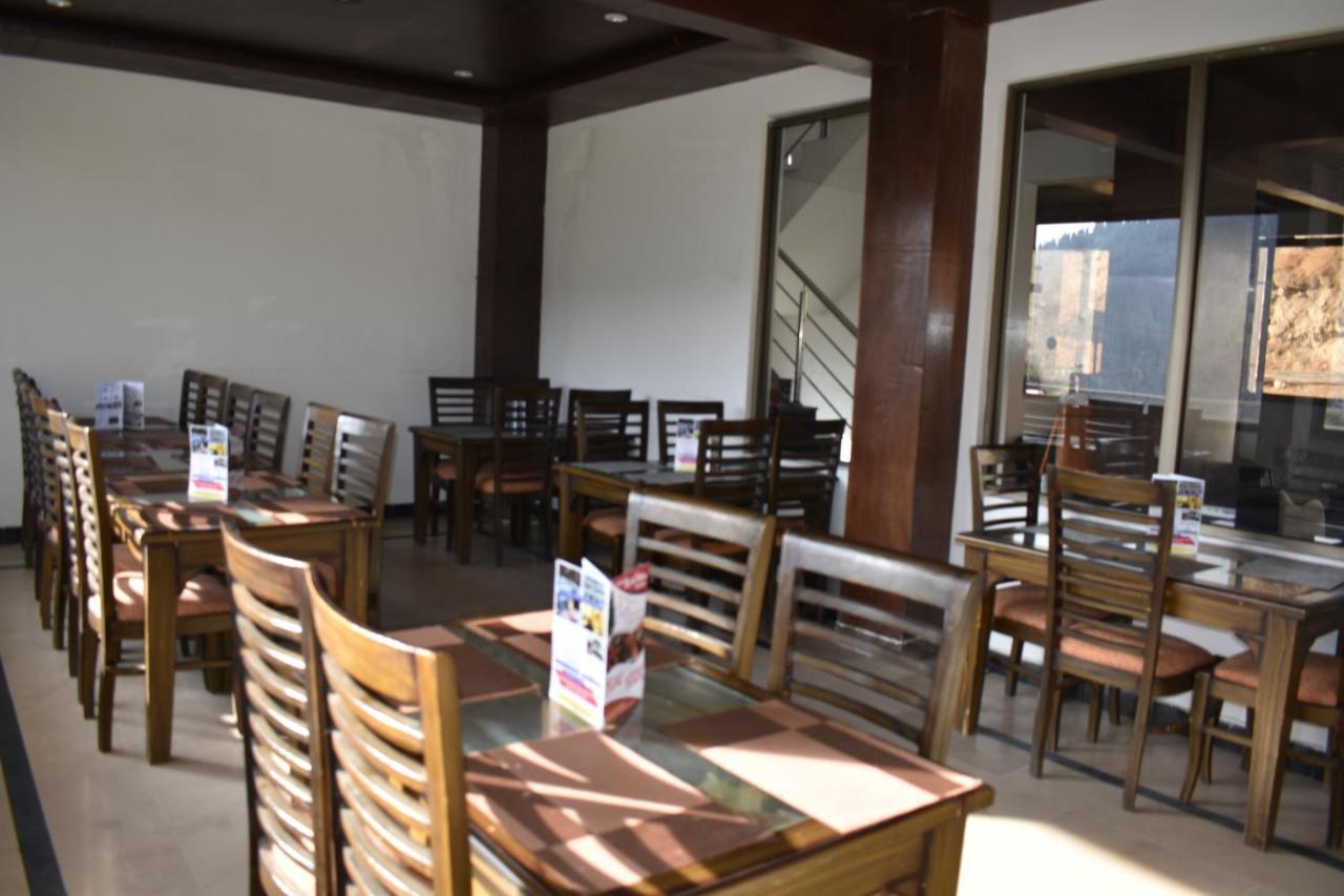 Hotel Royal Inn Murree Buitenkant foto
