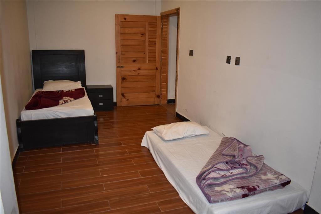 Hotel Royal Inn Murree Buitenkant foto